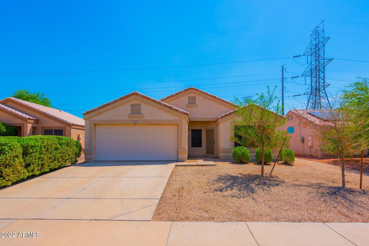 8229 N 111th Ln., Peoria, AZ 85345