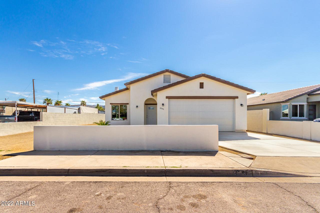 2245 E Saint Catherine Ave., Phoenix, AZ 85042