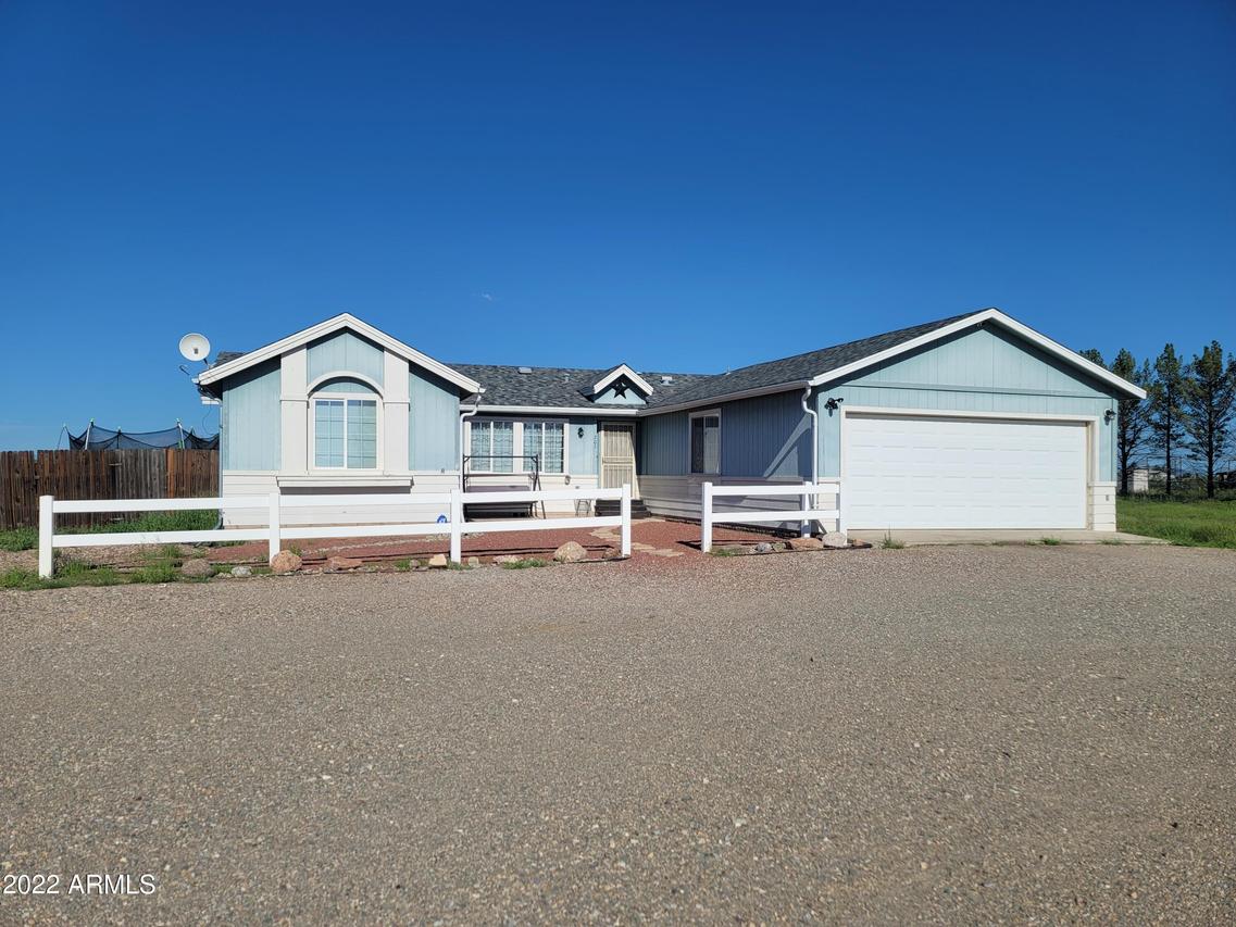205 S Taylor Rd., Willcox, AZ 85643