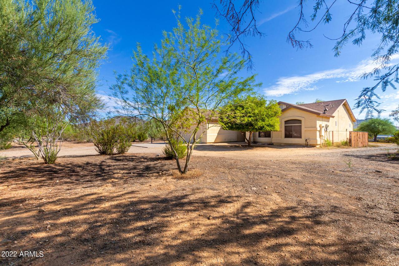 37711 N 14th St., Phoenix, AZ 85086