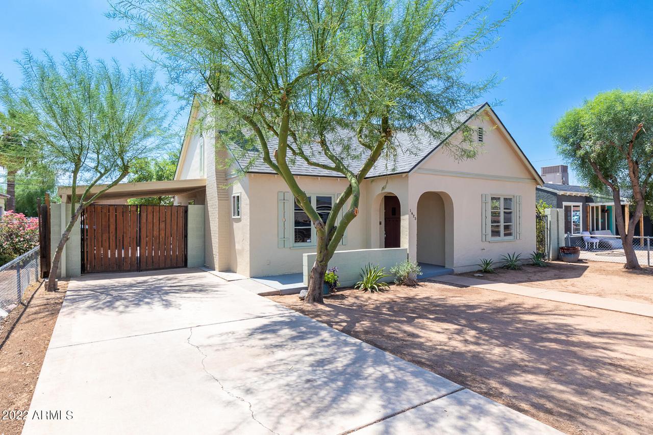1425 E Portland St., Phoenix, AZ 85006