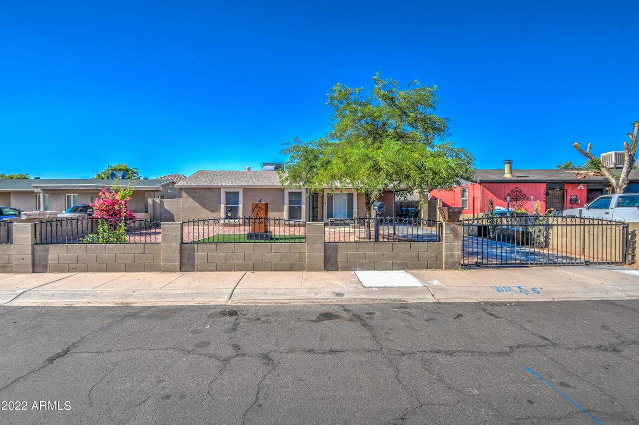 1212 E Pecan Rd., Phoenix, AZ 85040