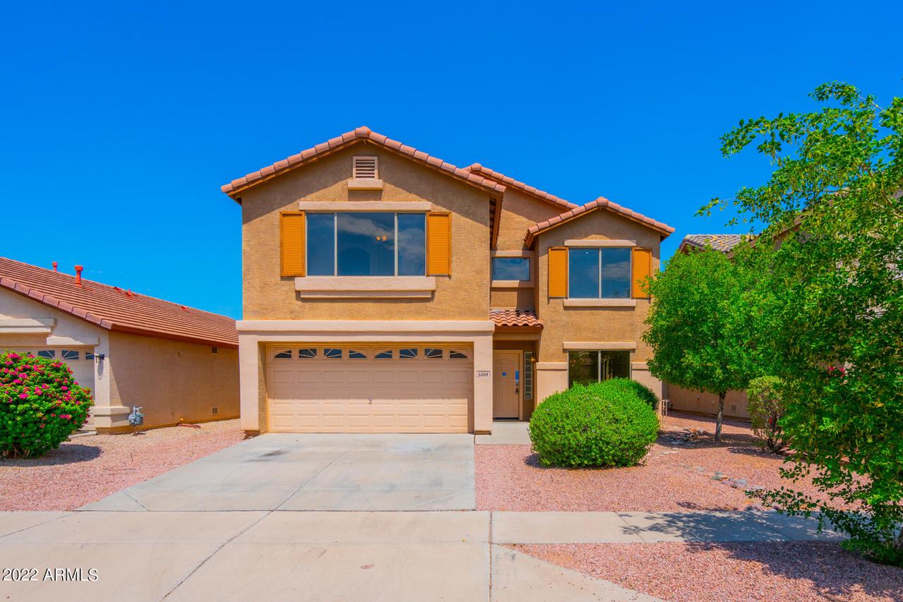 5006 W Desert Dr., Laveen, AZ 85339