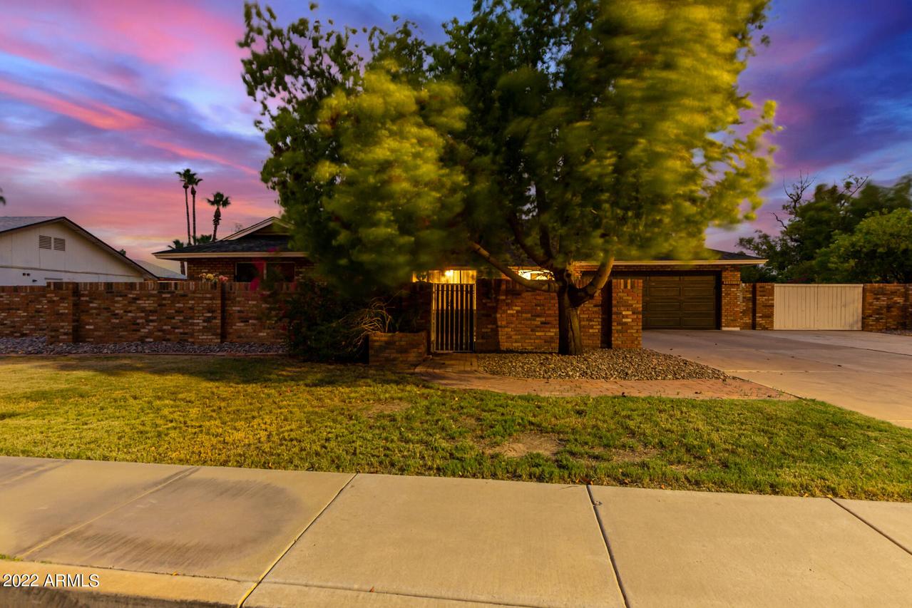 1459 W Meseto Ave., Mesa, AZ 85202