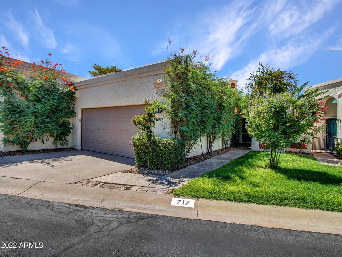 717 E Corte Oro St., Phoenix, AZ 85020