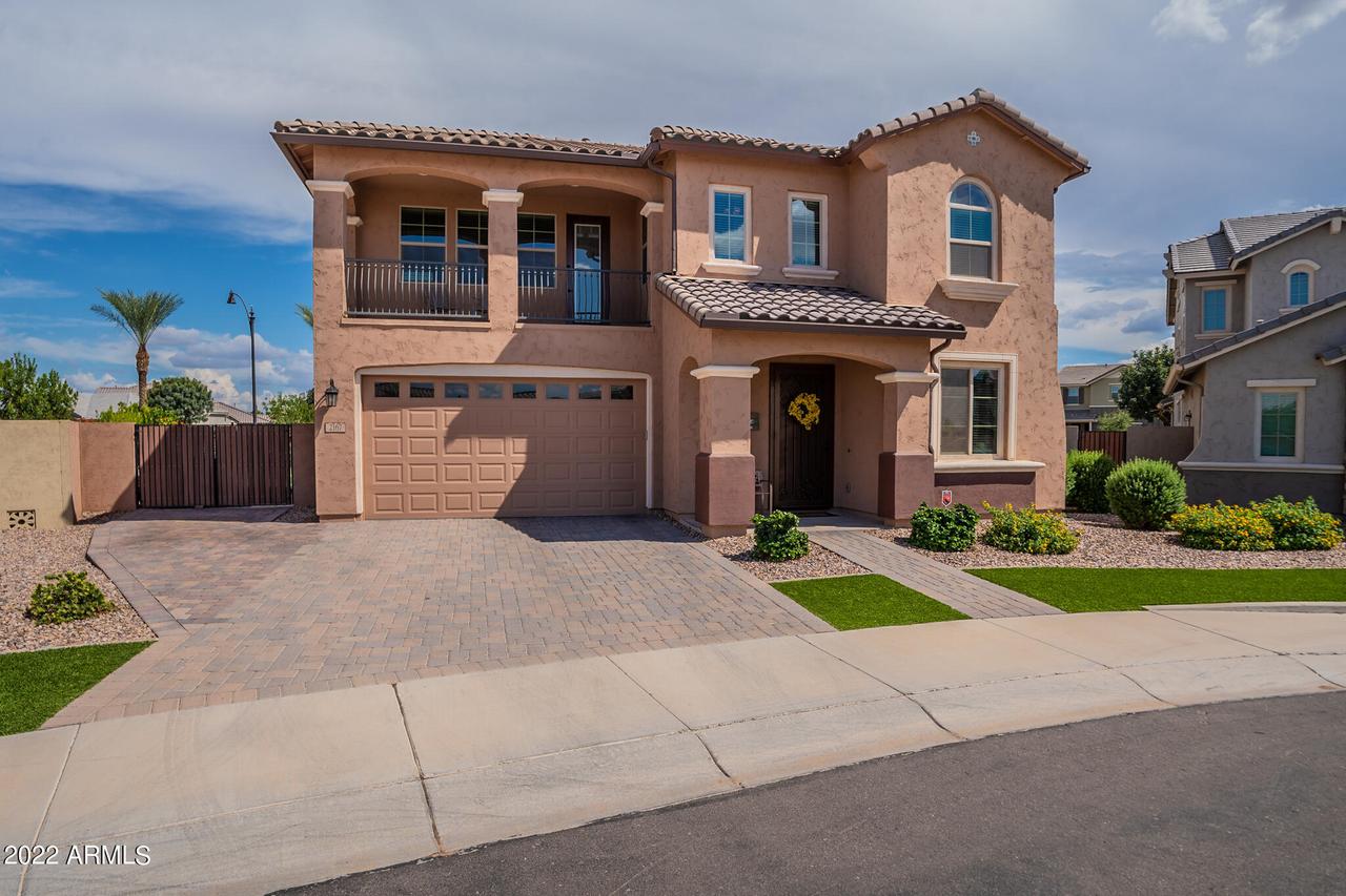 2167 S Osborn Ln., Gilbert, AZ 85295
