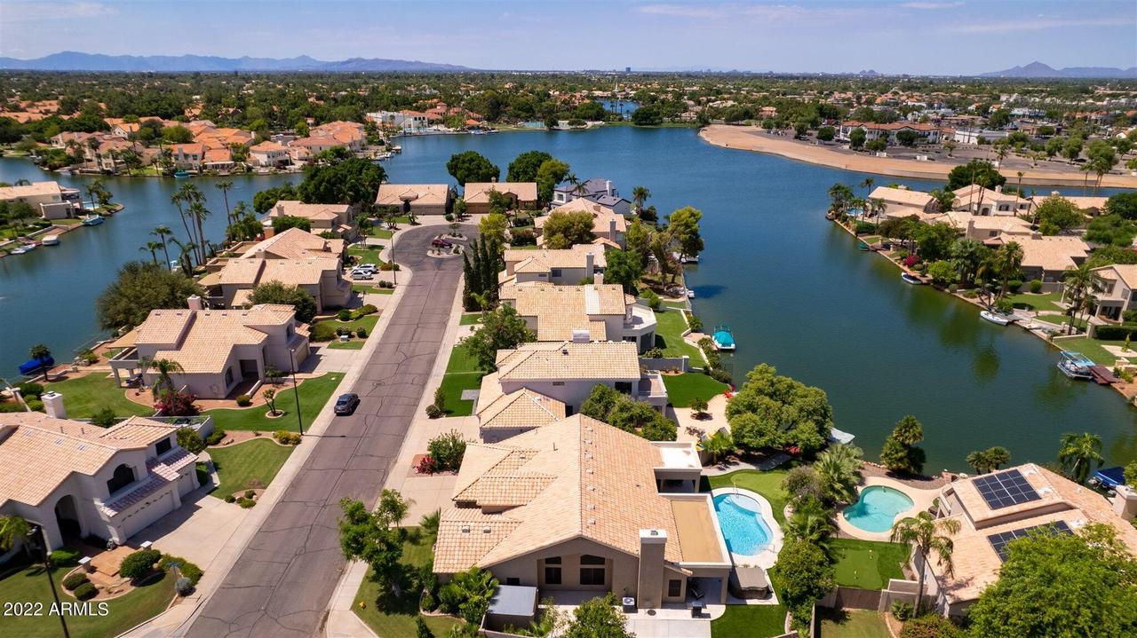 1850 E Lakecrest Dr., Gilbert, AZ 85234