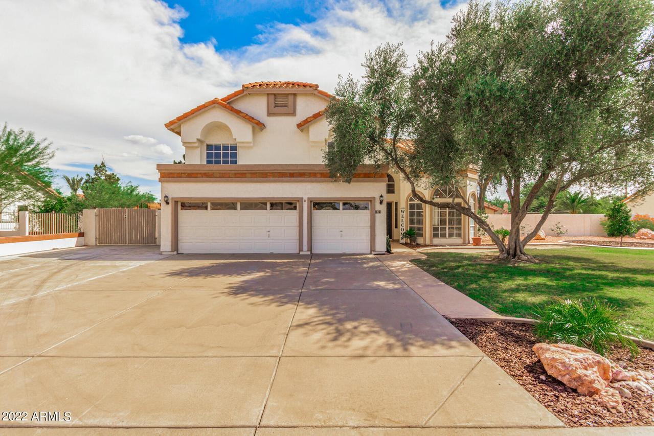 2821 E Northridge St., Mesa, AZ 85213