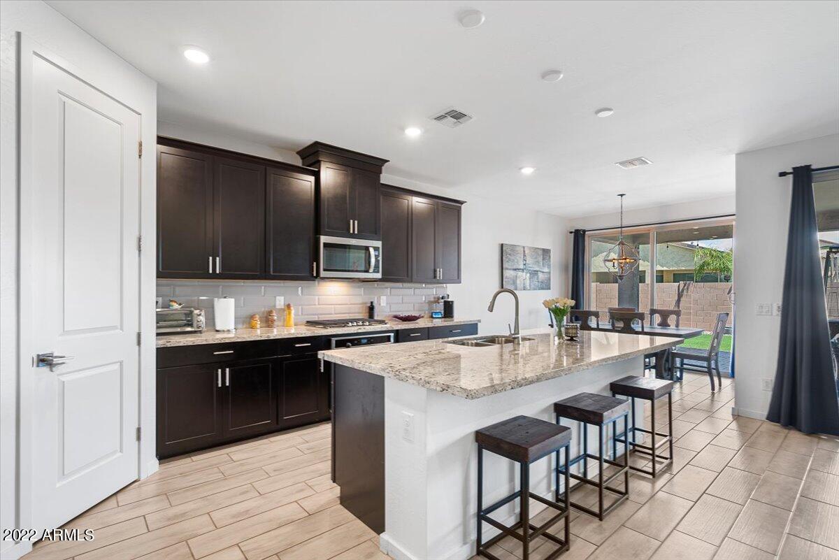 14110 W Old Oak Ln., Surprise, AZ 85379