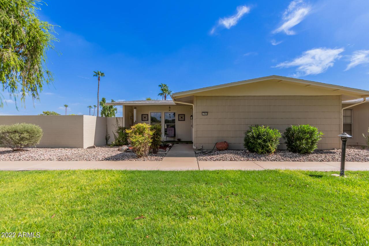 17043 N 107th Ave., Sun City, AZ 85373
