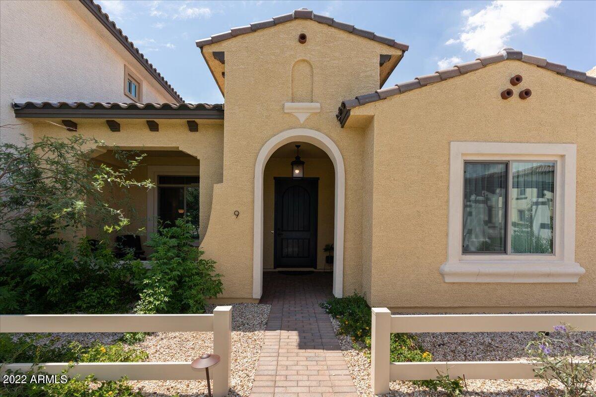 1500 E Wahalla Ln. #W9, Phoenix, AZ 85024