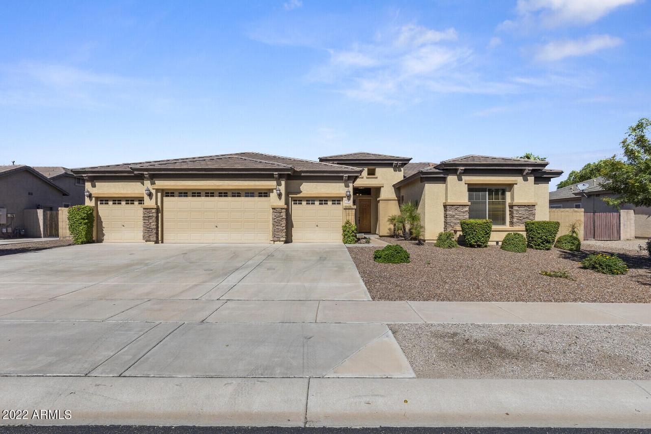 7598 N 85th Dr., Glendale, AZ 85305