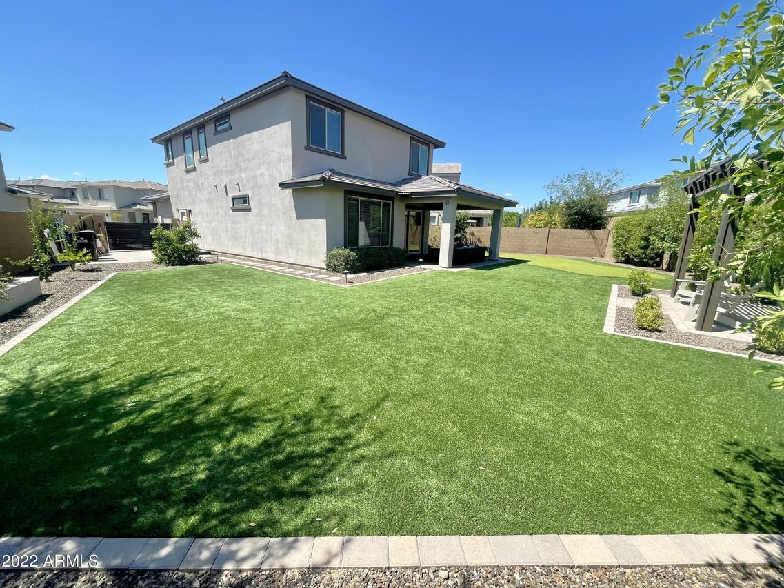 2860 E Riane Rd., Phoenix, AZ 85050