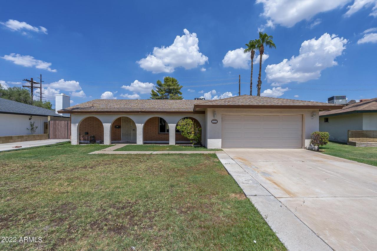 4134 W Linger Ln., Phoenix, AZ 85051
