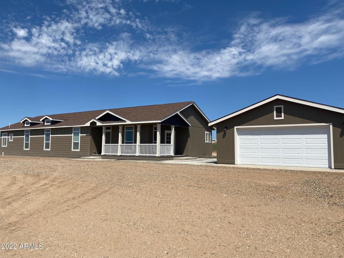 2880 W Pilots Rest Airstrip, Paulden, AZ 86334