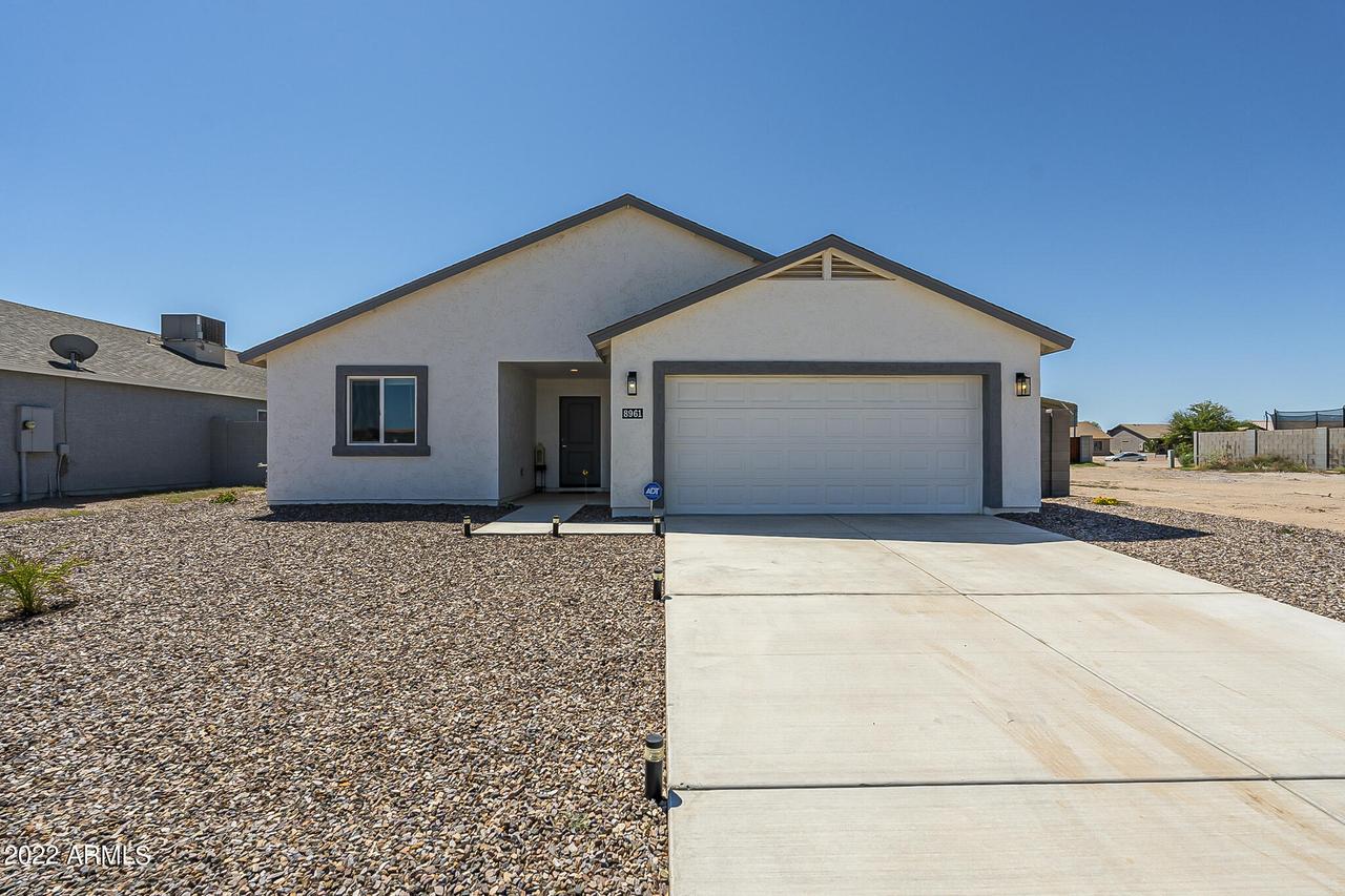 8961 W Troy Dr., Arizona City, AZ 85123