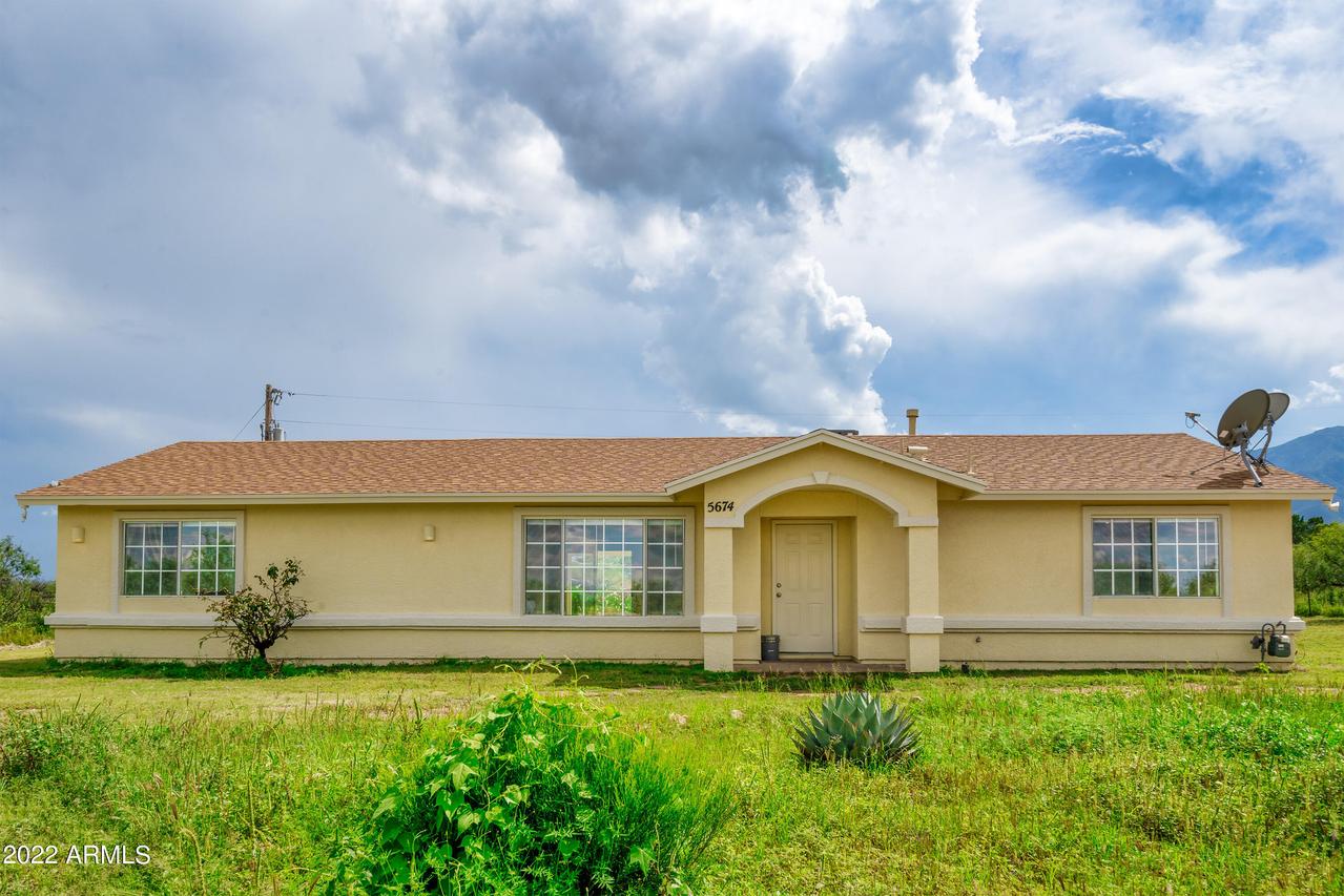 5674 E Ramsey Rd., Hereford, AZ 85615