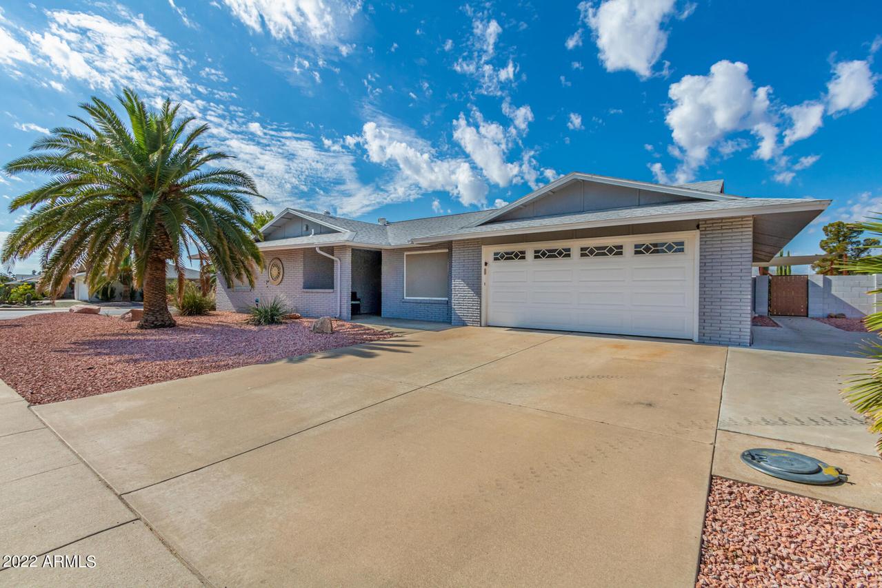 9503 W Spanish Moss Ln., Sun City, AZ 85373