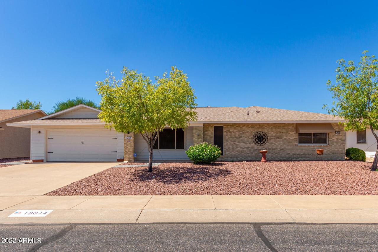 19614 N Ponderosa Cir., Sun City, AZ 85373
