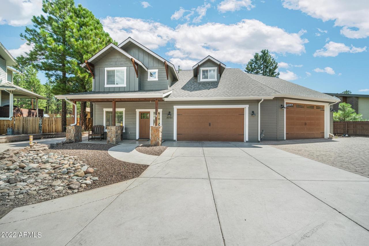 2001 N Creekside Dr., Flagstaff, AZ 86001