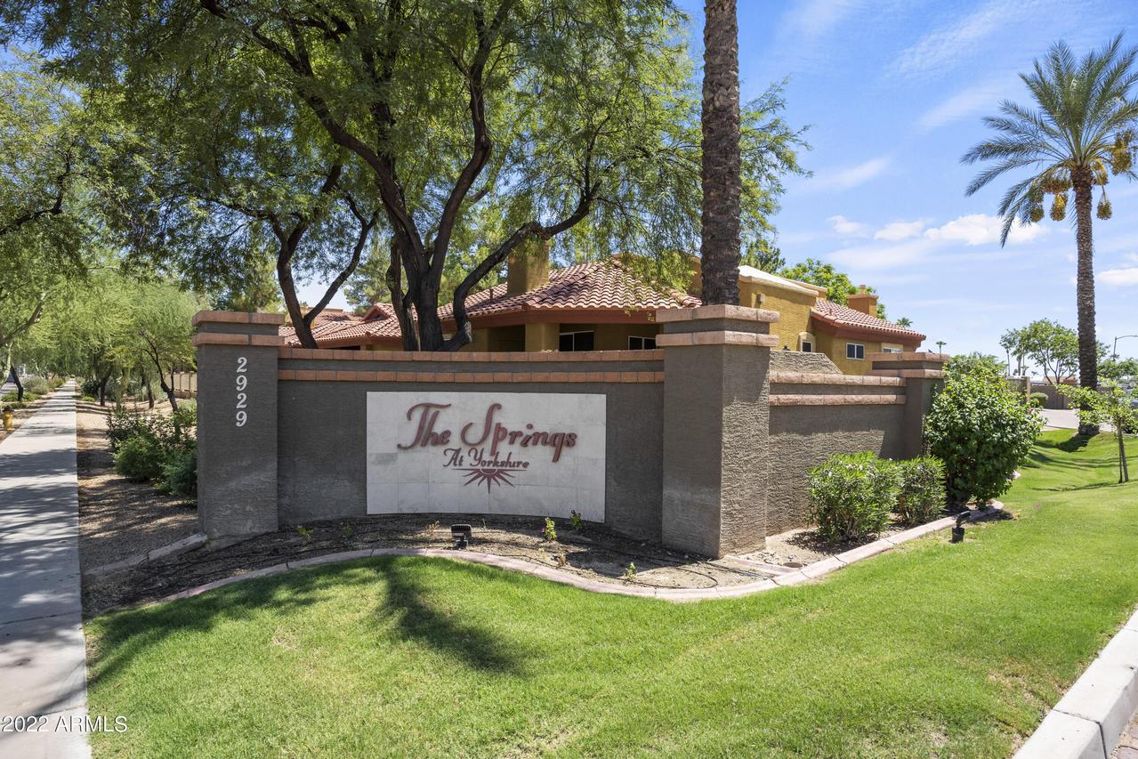 2929 W Yorkshire Dr. #1087, Phoenix, AZ 85027