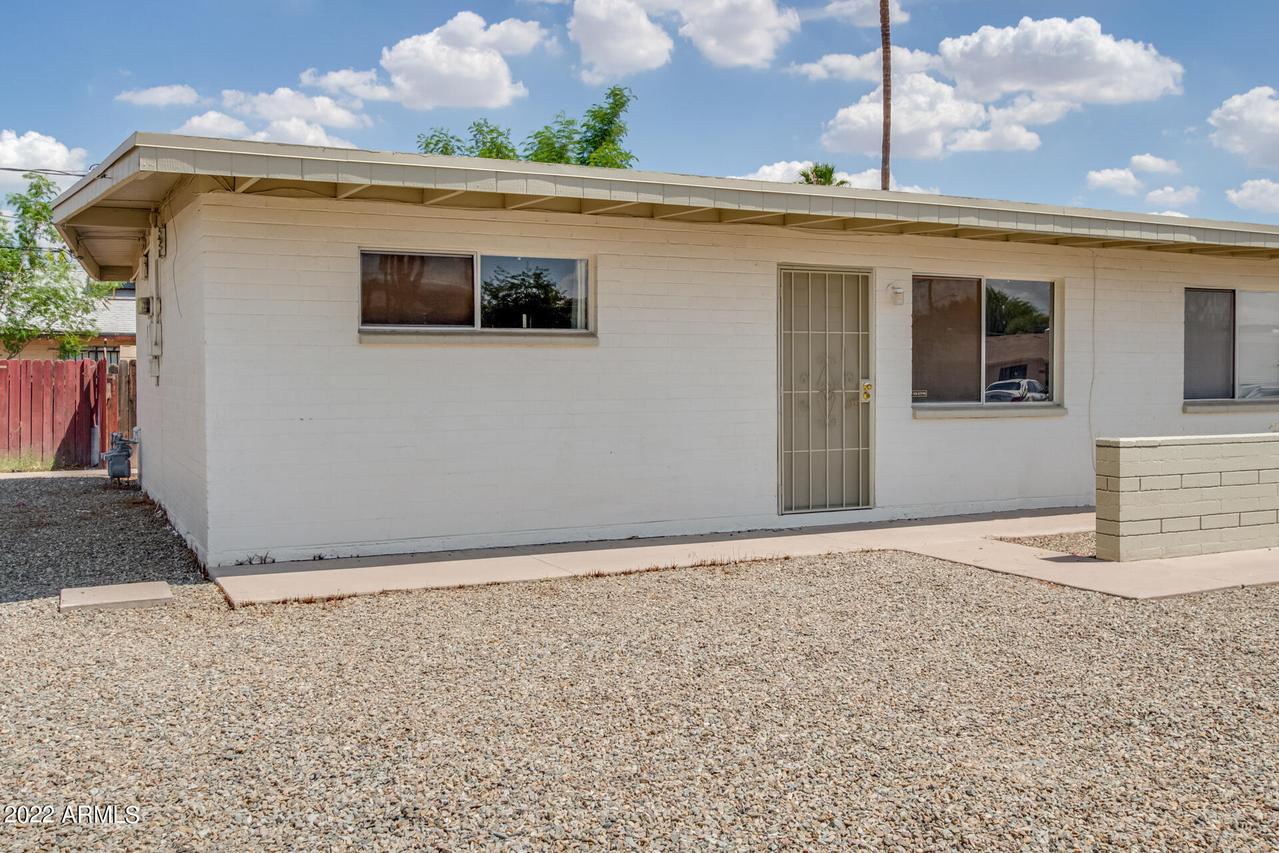 930 E Henry St., Tempe, AZ 85288