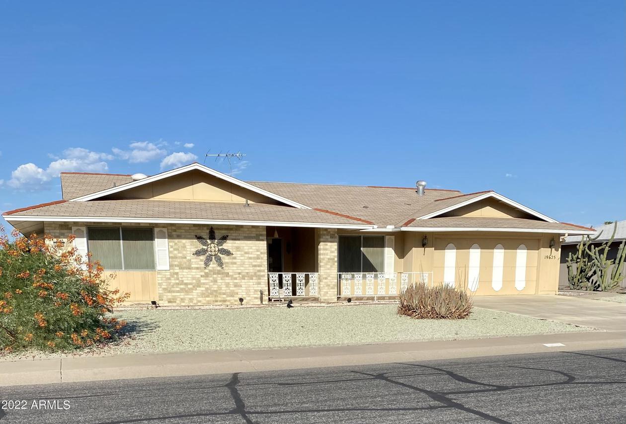 19625 N Palo Verde Dr., Sun City, AZ 85373