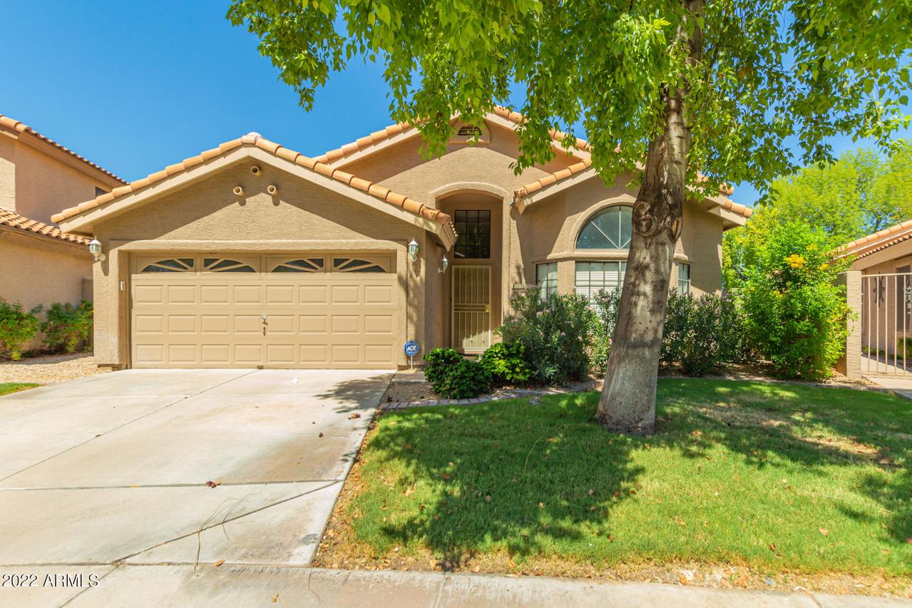 8850 S Grandview Dr., Tempe, AZ 85284