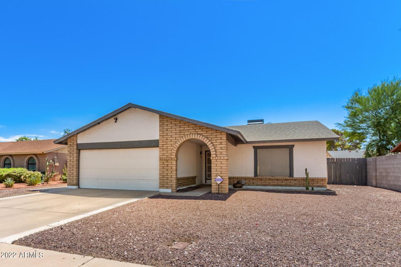 7237 W Medlock Dr., Glendale, AZ 85303