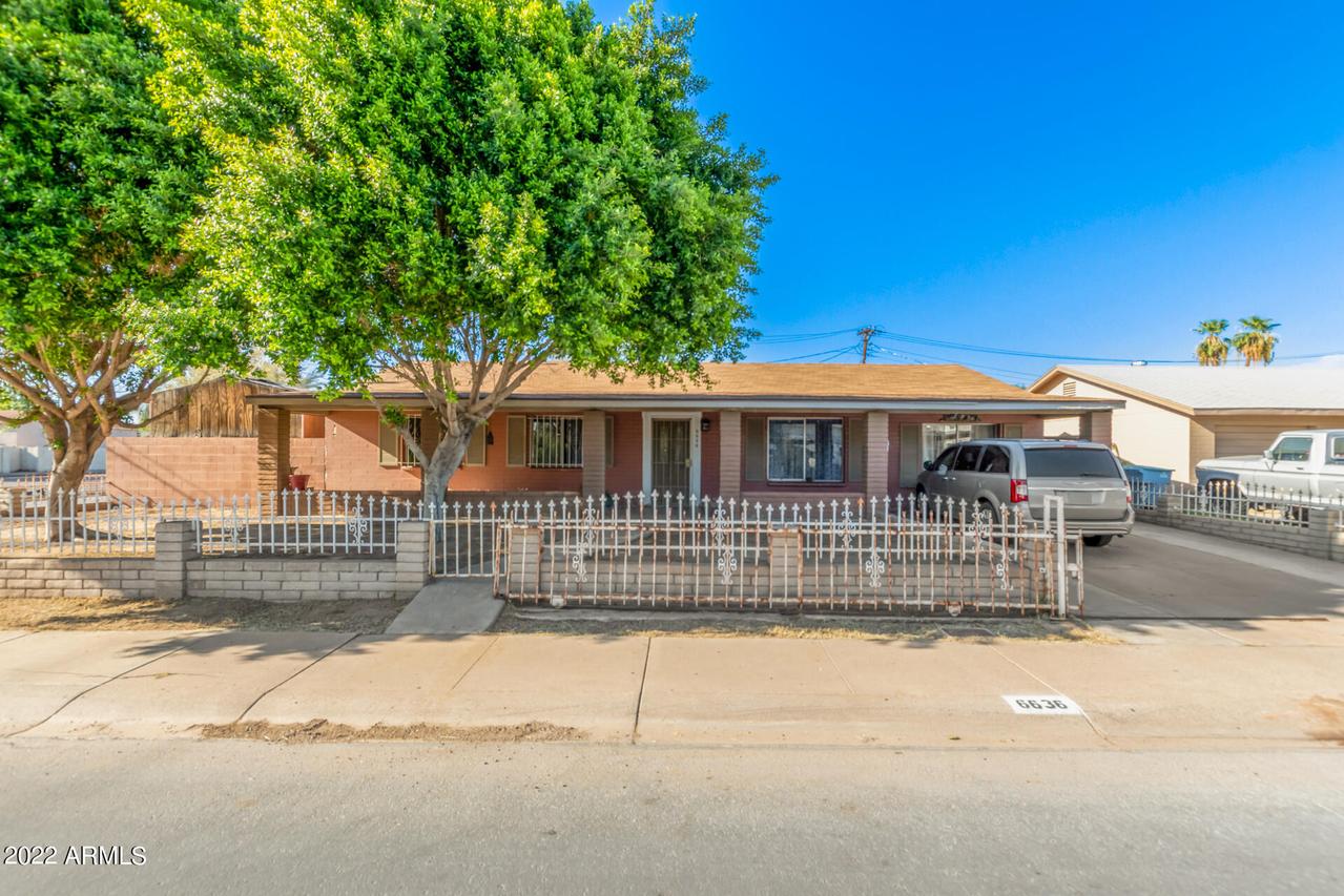 6636 W Earll Dr., Phoenix, AZ 85033