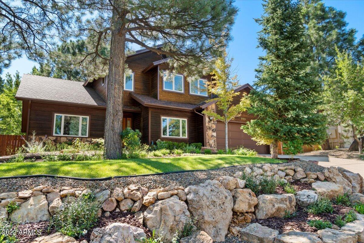 868 N Fox Hill Rd., Flagstaff, AZ 86004