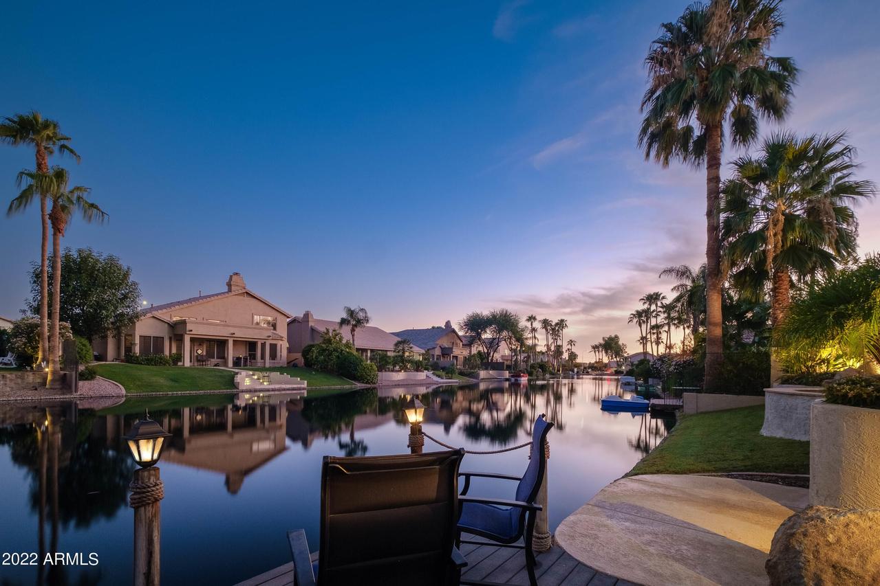 735 W Desert Broom Dr., Chandler, AZ 85248