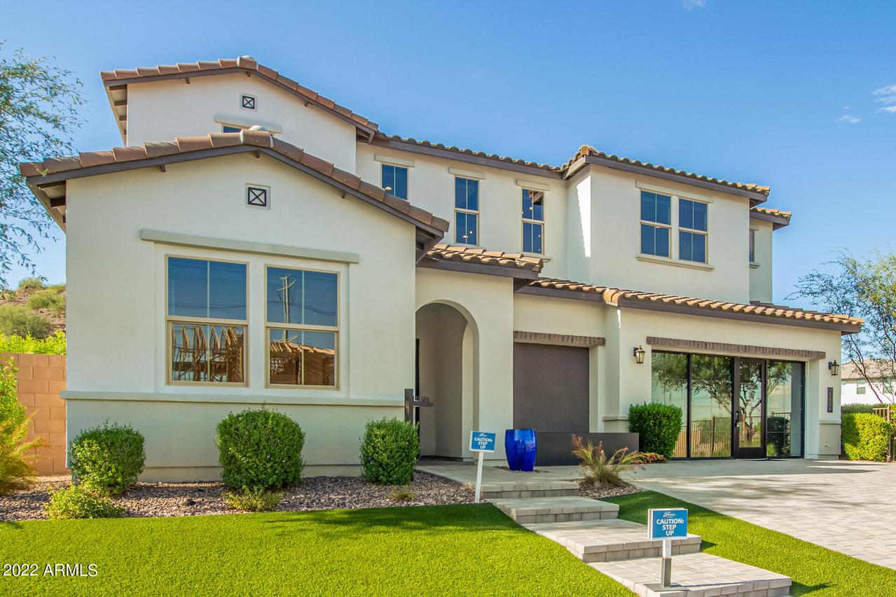 2232 E Fallen Leaf Ln., Phoenix, AZ 85024
