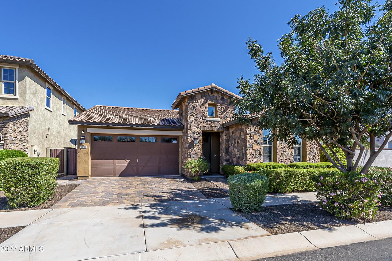 10720 E Hawk Ave., Mesa, AZ 85212