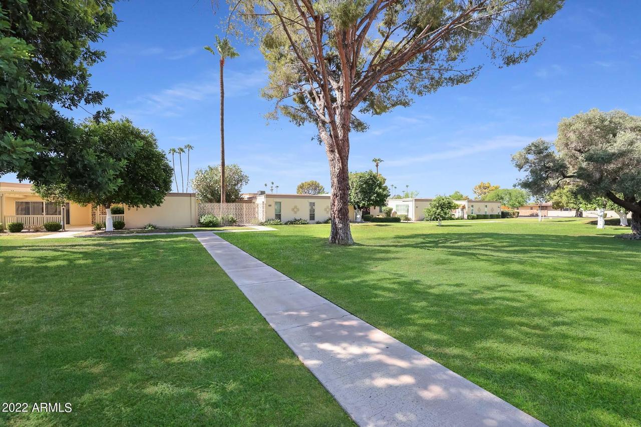 10713 W Buccaneer Way, Sun City, AZ 85351