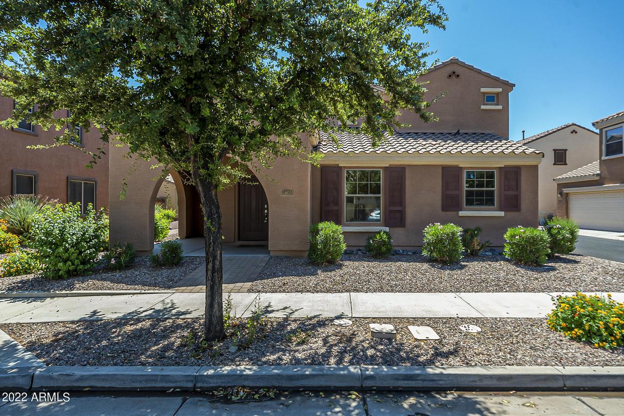 3321 E Loma Vista St., Gilbert, AZ 85295