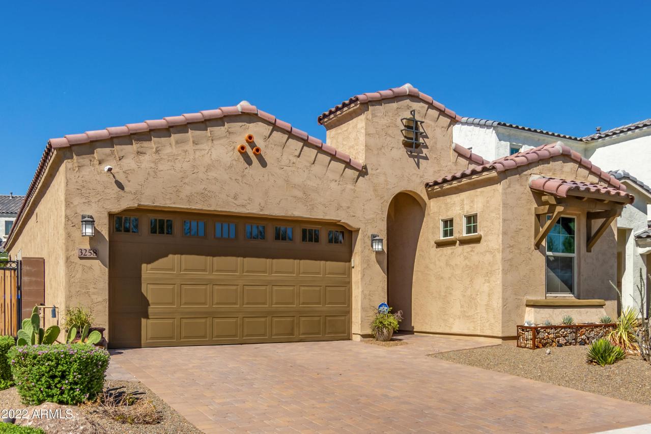 3258 E Tina Dr., Phoenix, AZ 85050