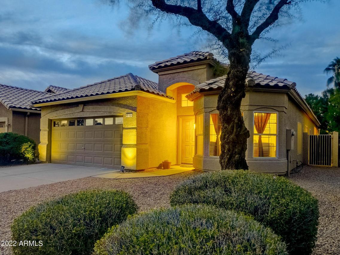 938 E Mission Dr., Tempe, AZ 85283