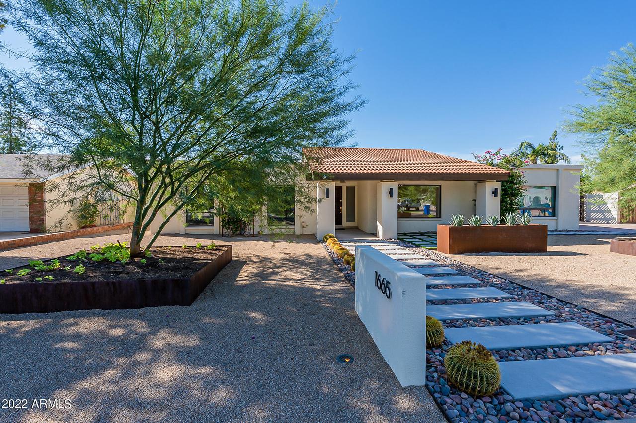 1665 E Hope St., Mesa, AZ 85203