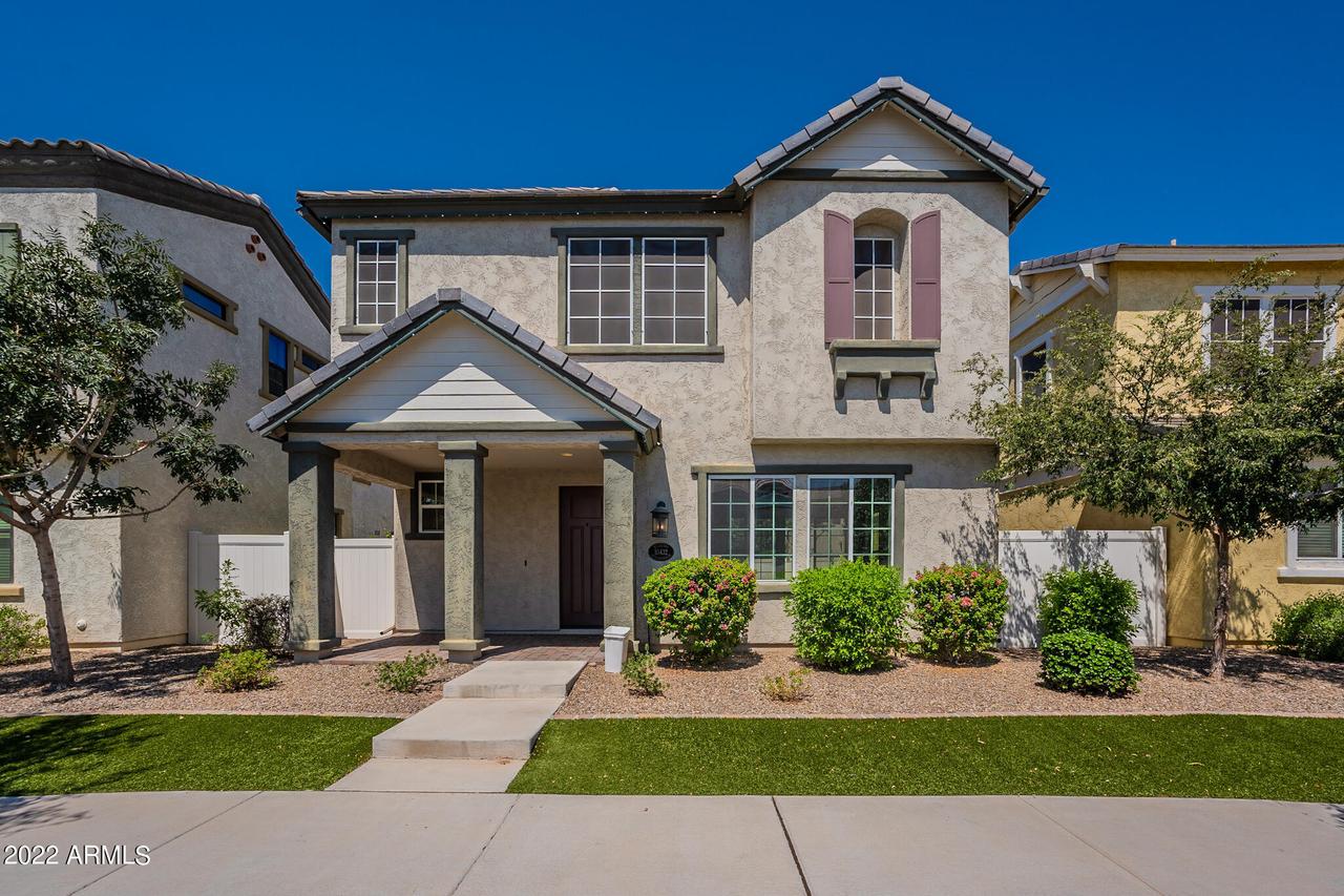 10432 E Nopal Ave., Mesa, AZ 85209