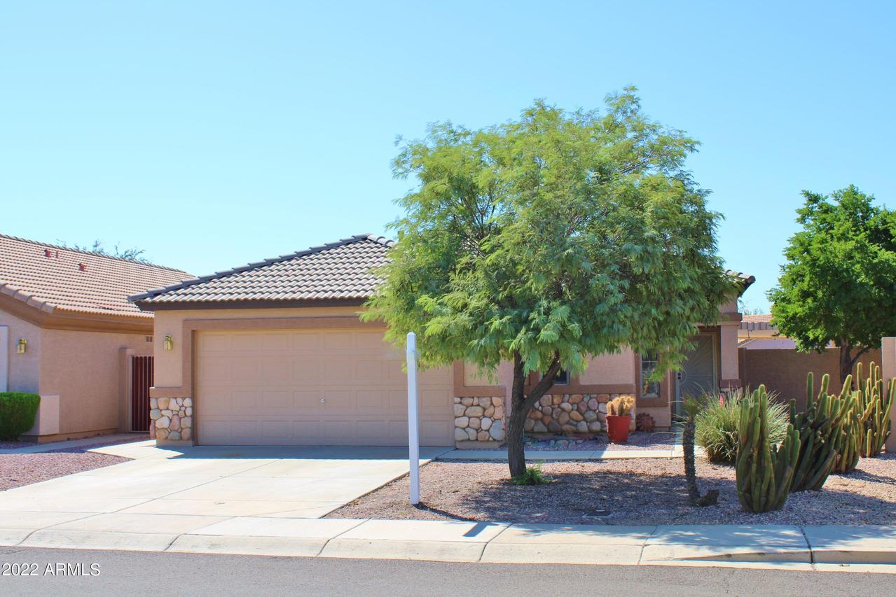10407 W Tonopah Dr., Peoria, AZ 85382