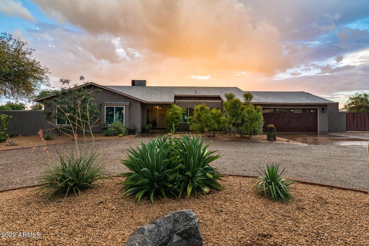 22220 N 88th Ave., Peoria, AZ 85383