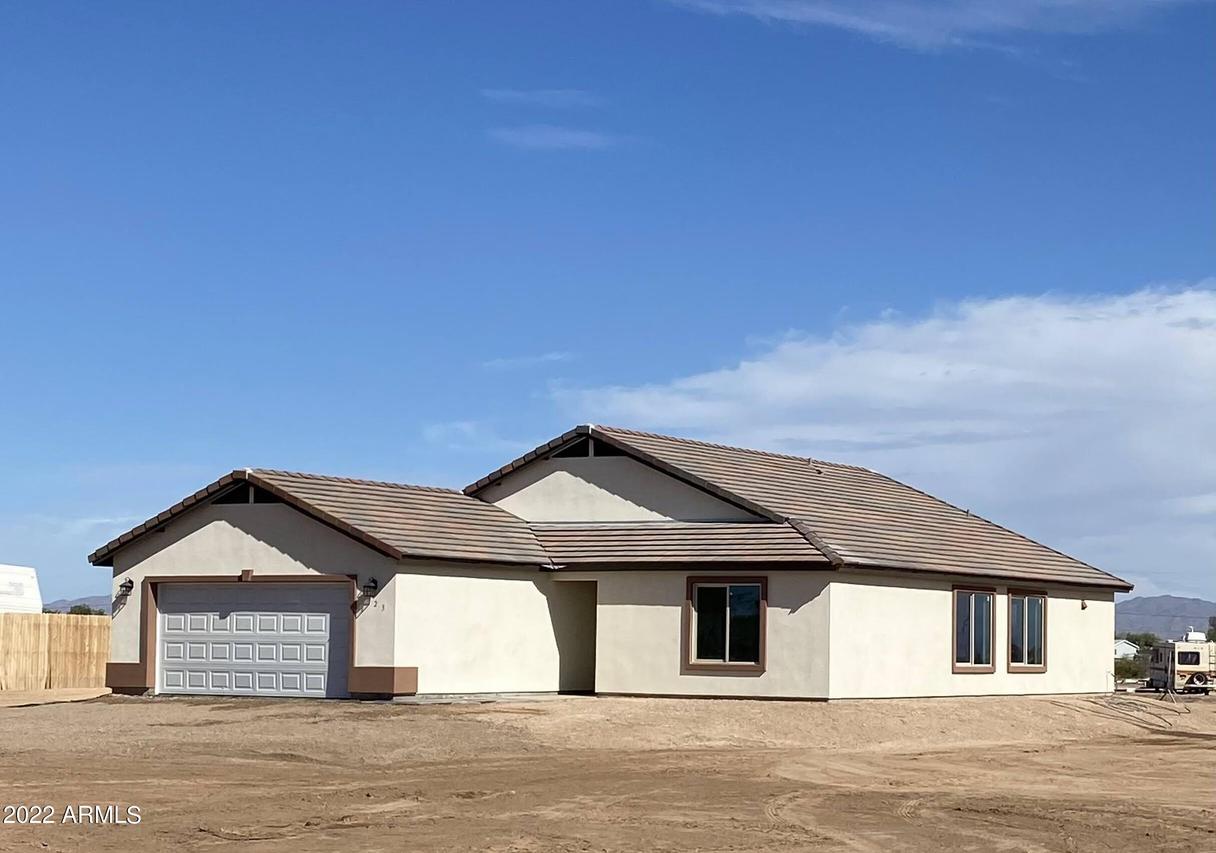 3320 N 329th Dr., Tonopah, AZ 85354