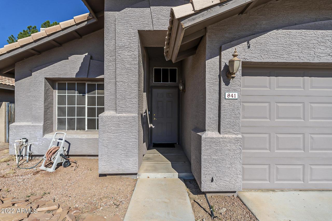 841 S Twelve Oaks Blvd., Chandler, AZ 85226