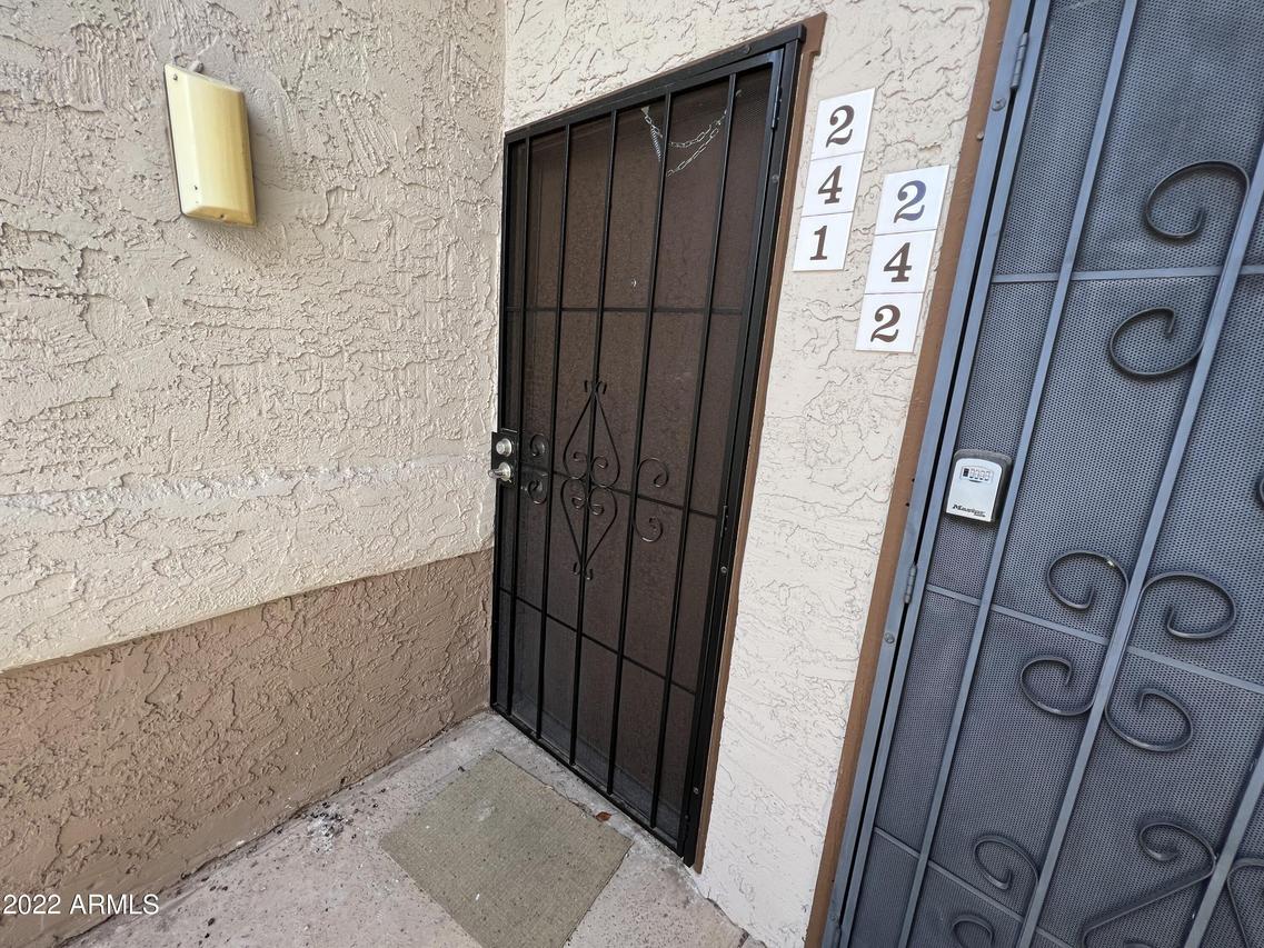 4554 E Paradise Village Pkwy. #241, Phoenix, AZ 85032