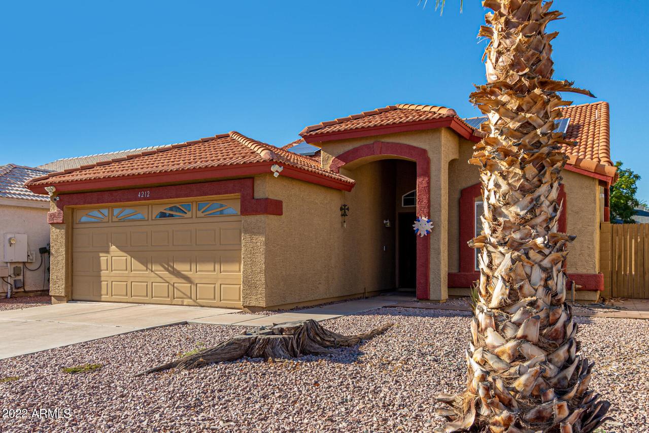 4212 W Camino Vivaz, Glendale, AZ 85310