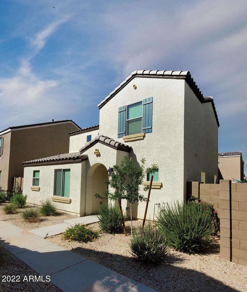 8057 W Albeniz Pl., Phoenix, AZ 85043