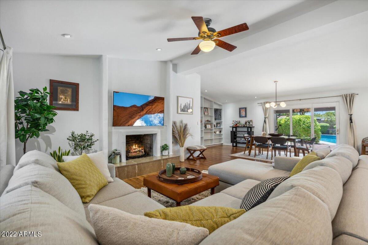 1035 E Myrtle Ave., Phoenix, AZ 85020