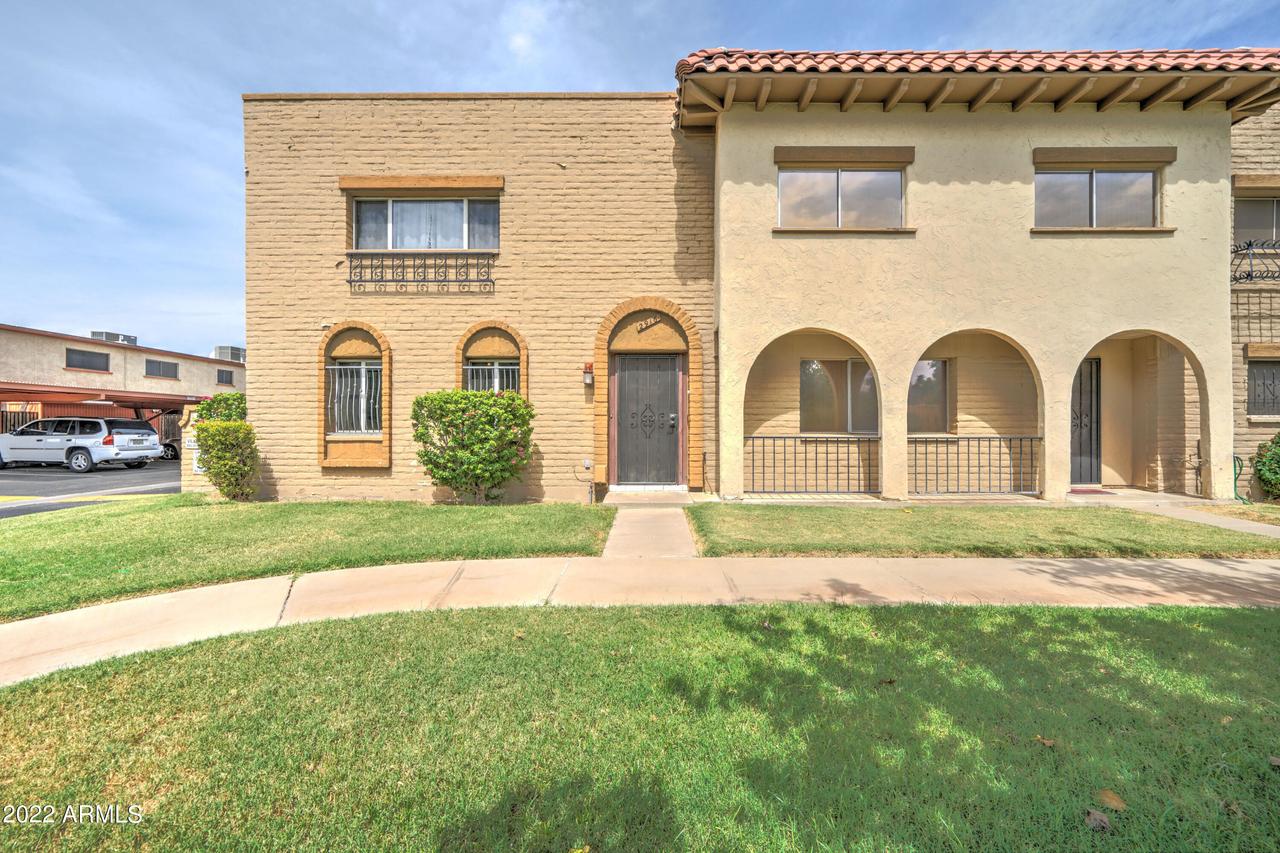 2916 E Clarendon Ave., Phoenix, AZ 85016