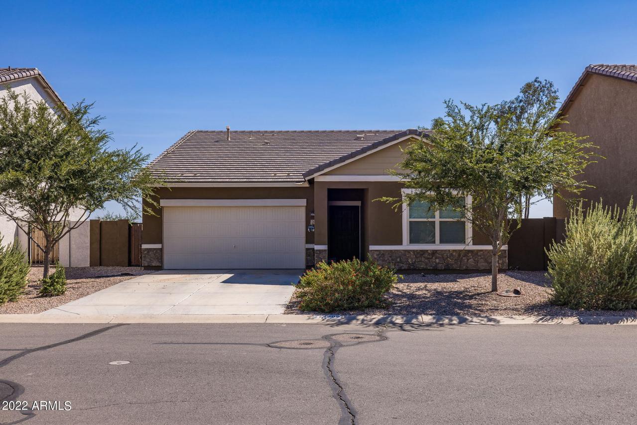 2609 E Omega Dr., San Tan Valley, AZ 85143